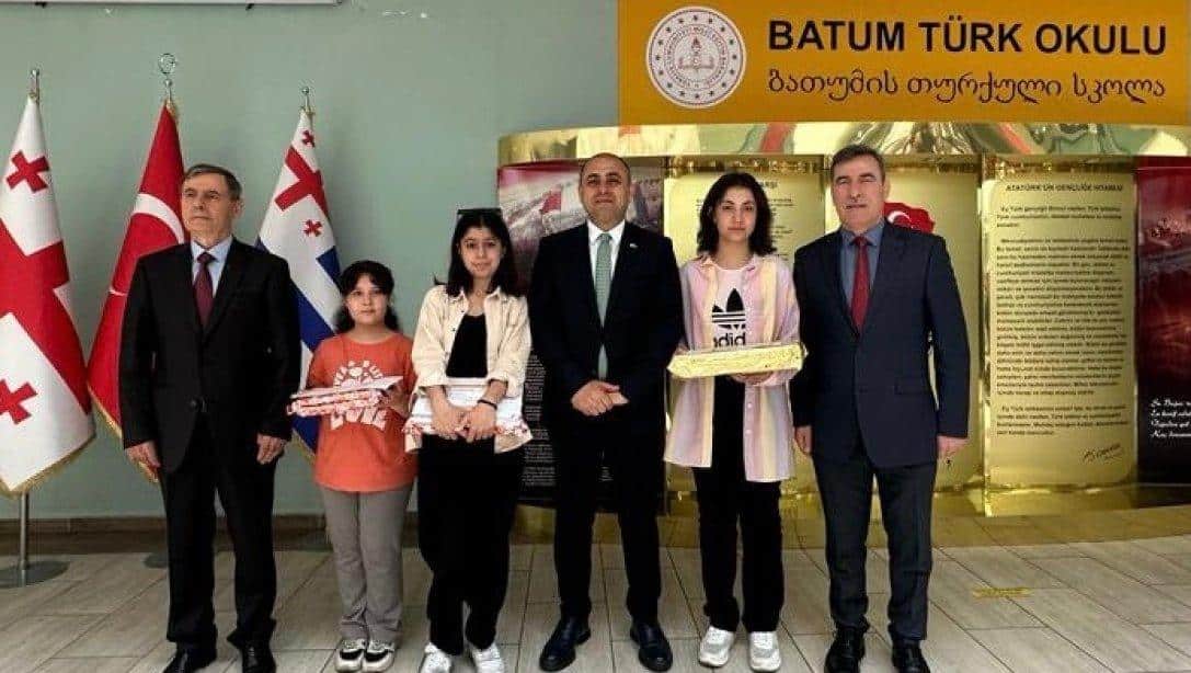 Batum Türk Okulumuzda Karne Günü Sevinci Yaşandı