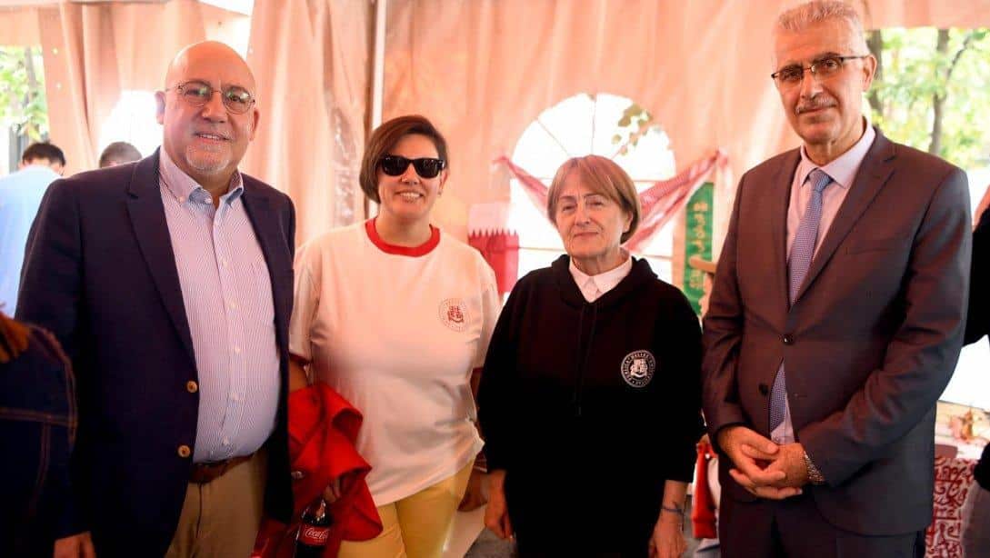 Tiflis Büyükelçimiz Sn. Ali Kaan Orbay ve Eğitim Müşavirimiz Sn. Ercan Gülsuyu, Ilia Devlet Üniversitesi'nin düzenlemiş olduğu 